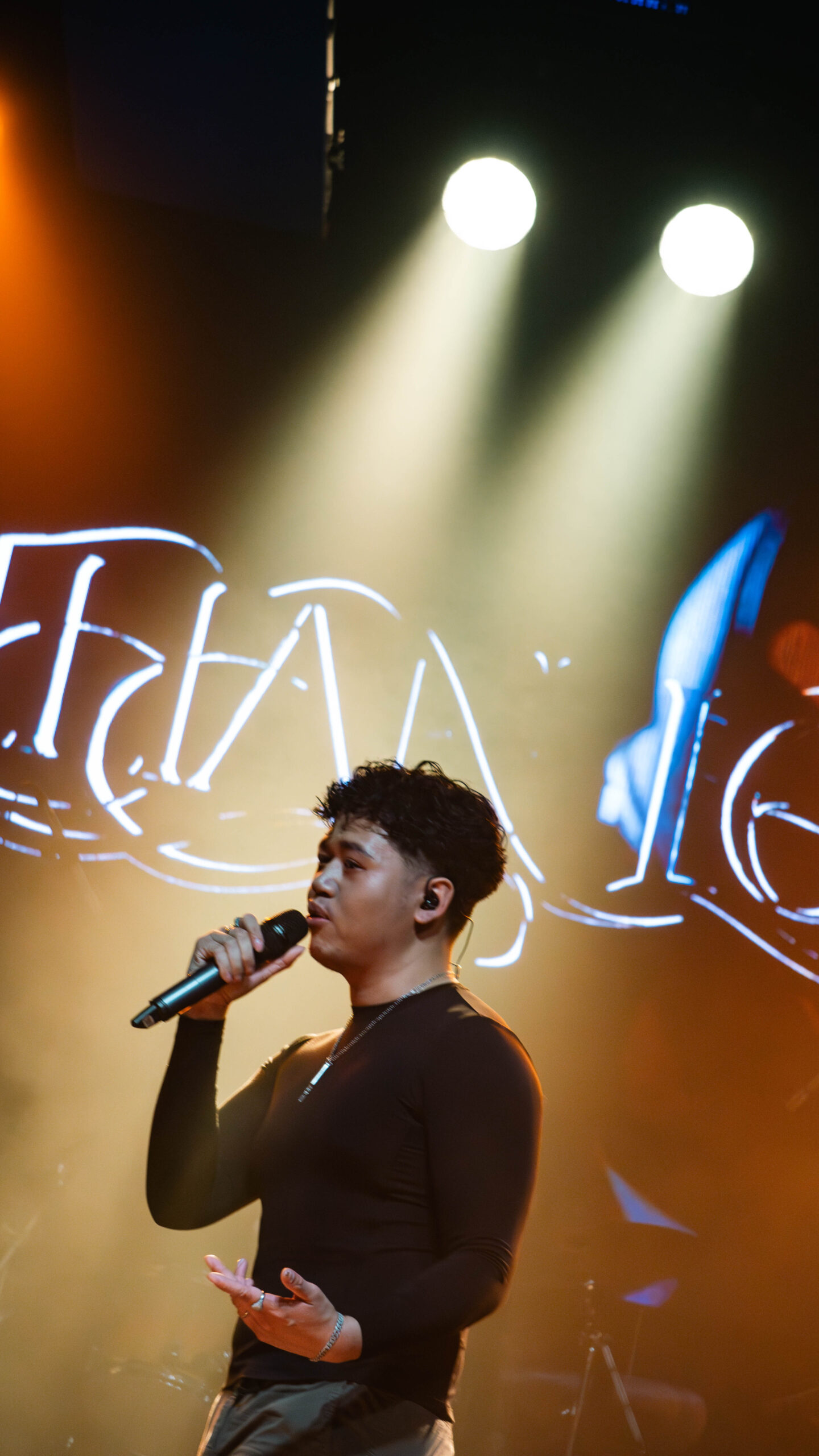 ETHAN LOW ENDS THE “my confessions” TOUR AT THE MOD CLUB IN HIS HOMETOWN TORONTO